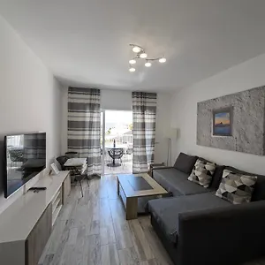 cozy-apartment-in-los-cristianos-guincho-tenerife.in-canary-islands.com/